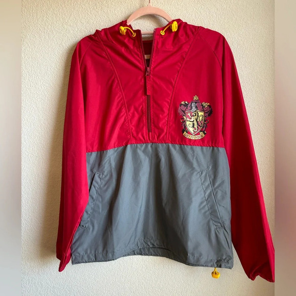 Universal Studios Official Harry Potter Gryffindor Hooded 1/4 Zip Windbreaker XS - Picture 1 of 9